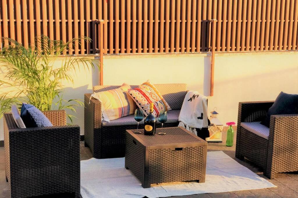 Luxus P4T Family 3 Bedroom With Pool, Tennis Court And Sauna Бриндизи Экстерьер фото
