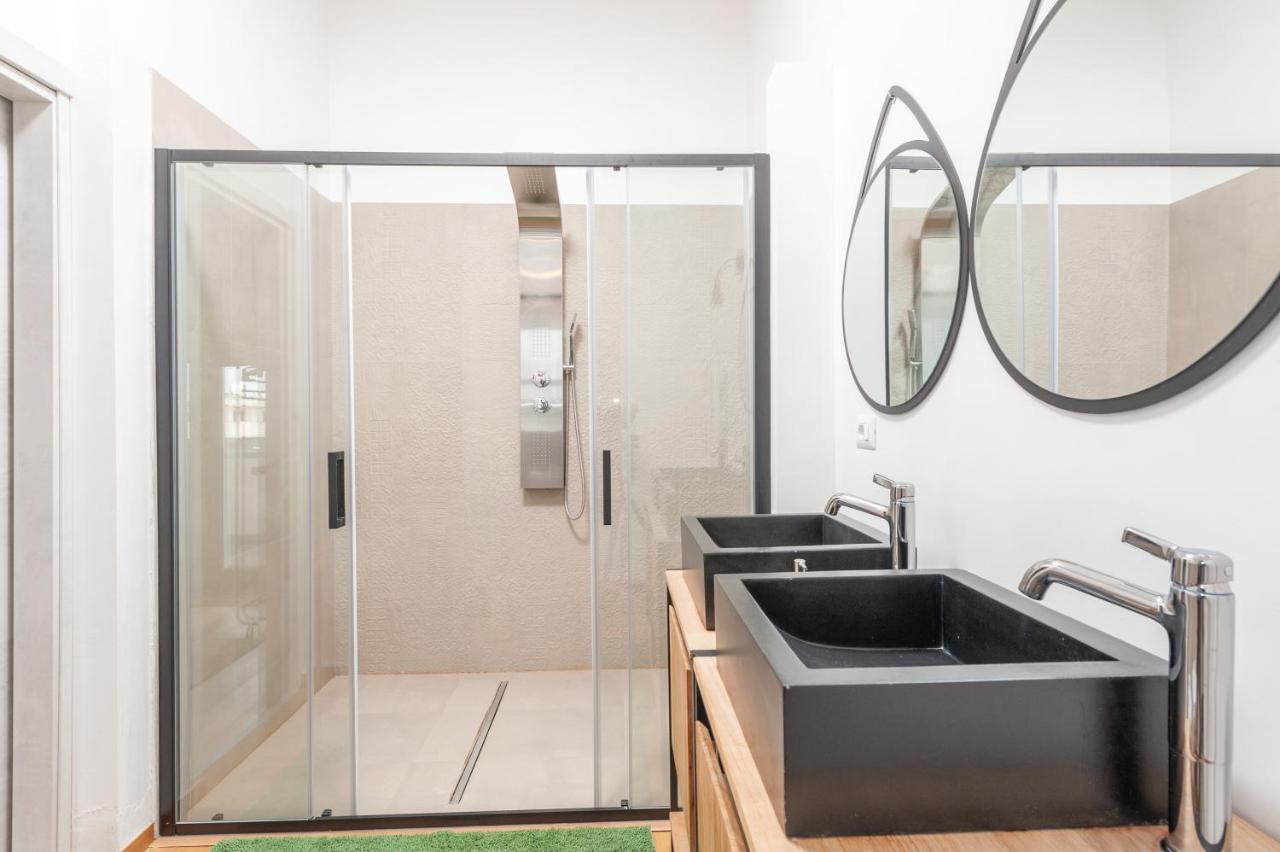 Luxus P4T Family 3 Bedroom With Pool, Tennis Court And Sauna Бриндизи Экстерьер фото