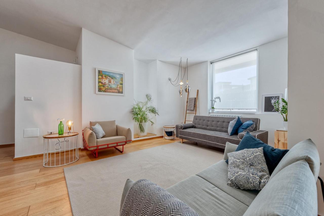 Luxus P4T Family 3 Bedroom With Pool, Tennis Court And Sauna Бриндизи Экстерьер фото