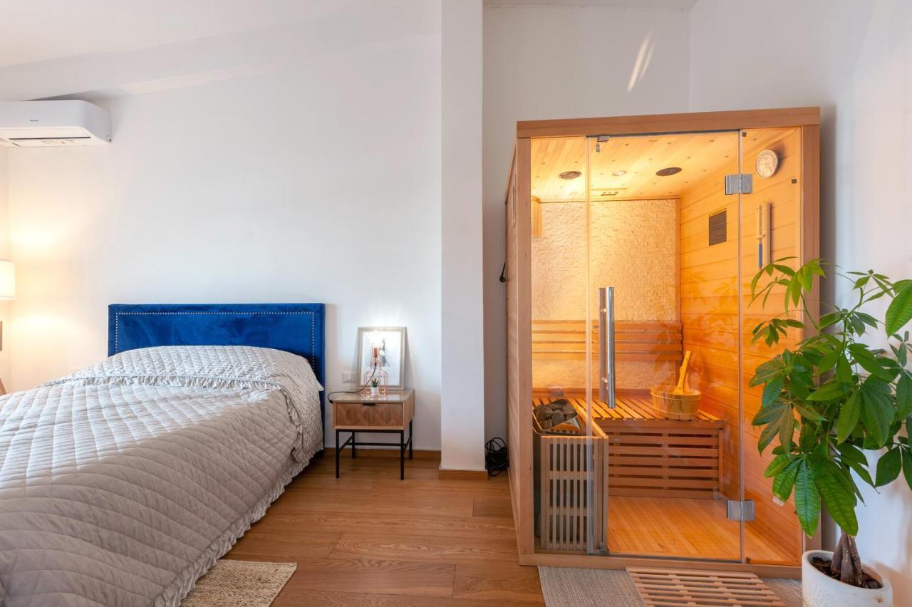 Luxus P4T Family 3 Bedroom With Pool, Tennis Court And Sauna Бриндизи Экстерьер фото