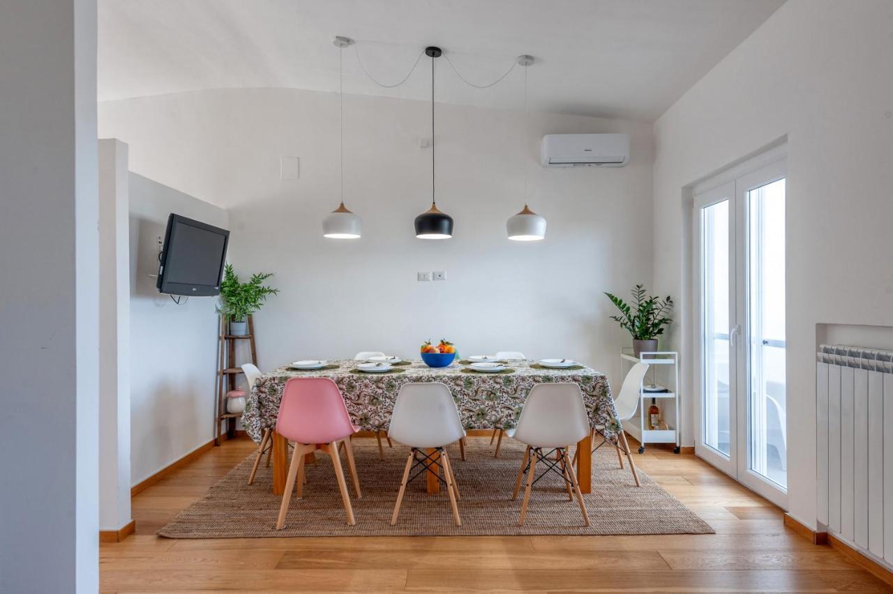 Luxus P4T Family 3 Bedroom With Pool, Tennis Court And Sauna Бриндизи Экстерьер фото